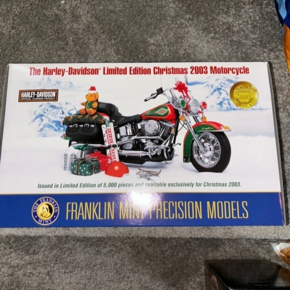 Franklin Mint Harley-Davidson Limited Edition 2003 Christmas Motorcycle Model
